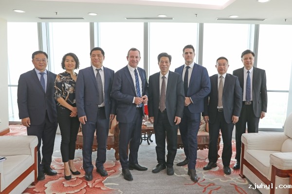 西澳大利亚州州长麦高文一行访问中钢集团